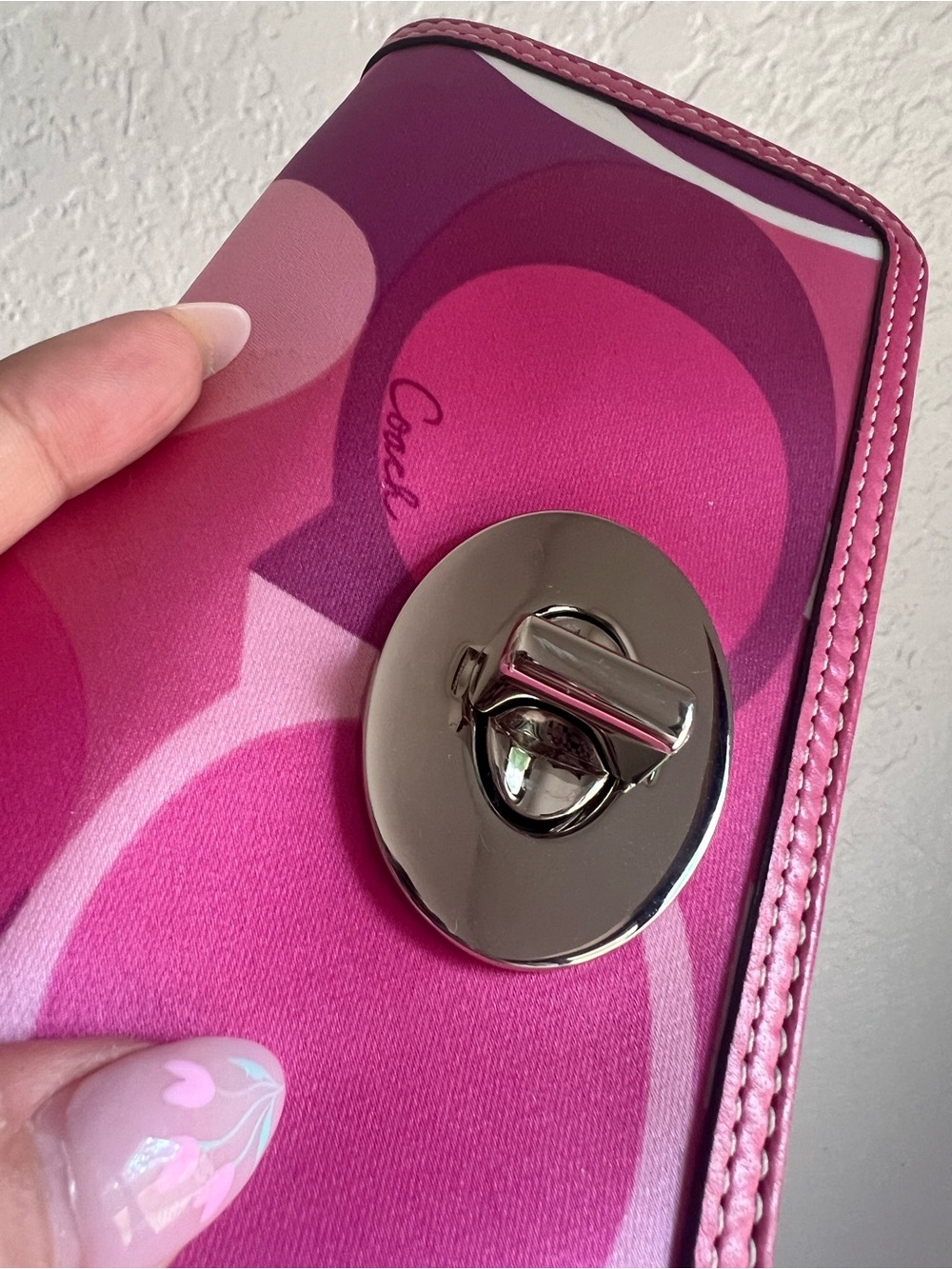Coach Pink Optic Limited Edition Turnlock  Clutch/Wristlet - Picture 7 of 10